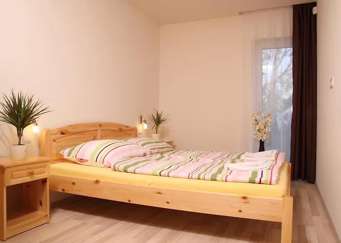 Aba Sea House Vakantiehuis Balatonszarszo